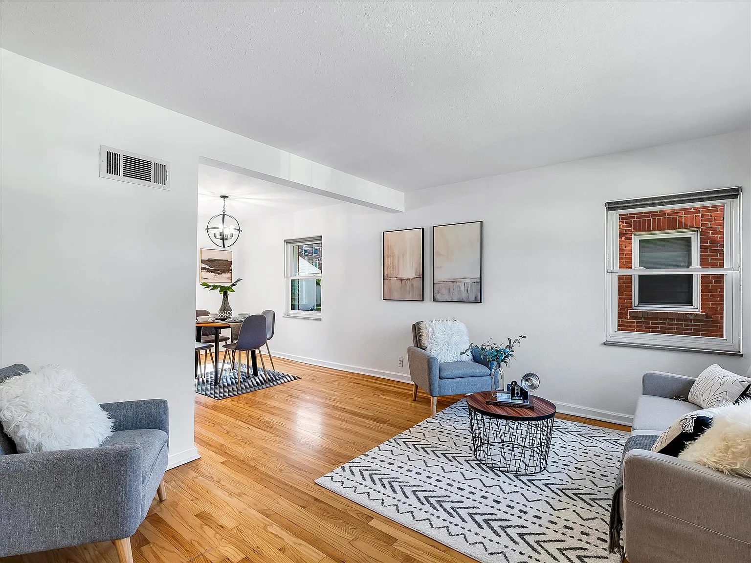 2 bed, 962 sqft, $1,550 — Photo 3