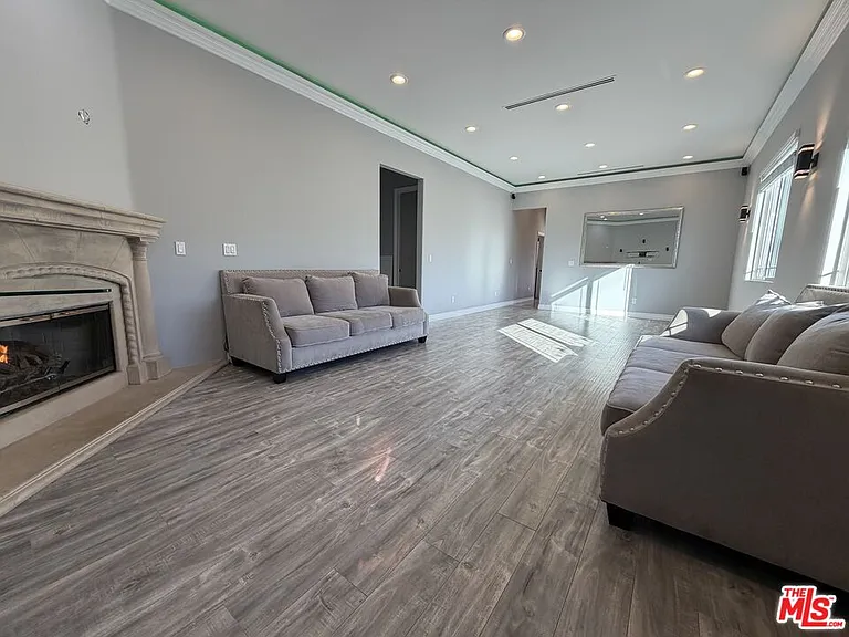 10006 Samoa Ave — Photo 3
