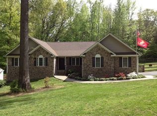 305 Constitution Dr, Ruther Glen, VA 22546
