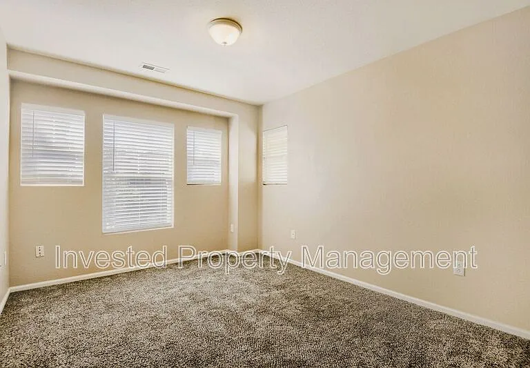 11602 Fenwick Cir — Photo 9