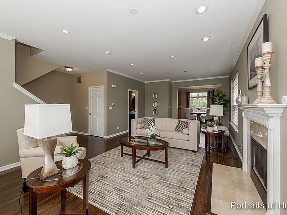 4th image of 384 W Wood St #25