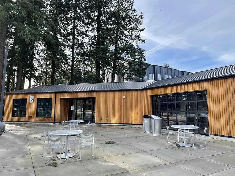 Rockwood Village Apartments — Photo 8