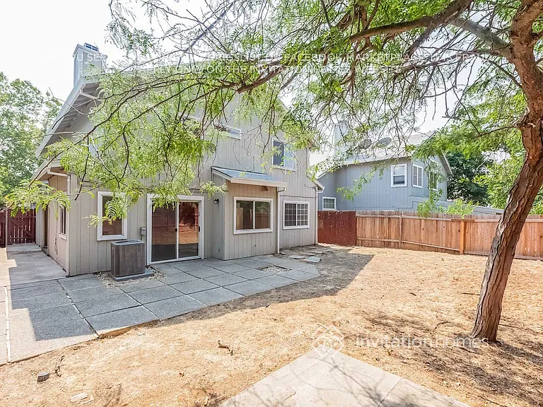 8448 Bramble Bush Cir — Photo 14