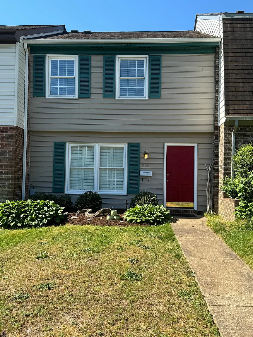336 Clay St photo 1
