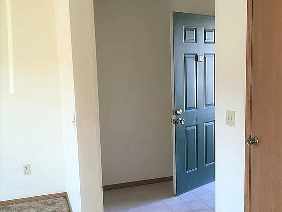 2nd image of 109 S Pearl St #10856259