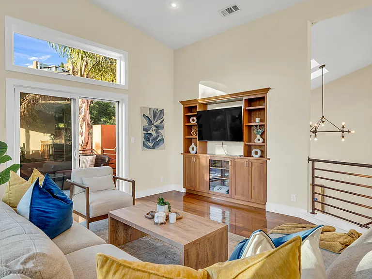 535 Santa Fe Ave — Photo 53