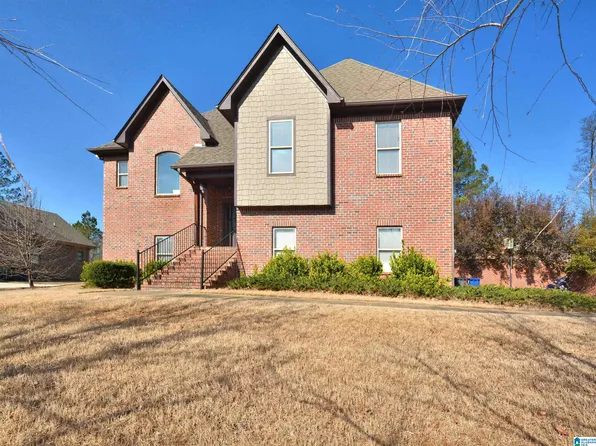 6019 Long Leaf Ln, Bessemer, AL 35022
