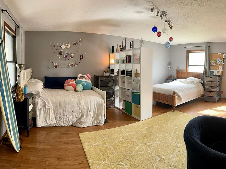 1505 Stoneleigh Ct — Photo 4