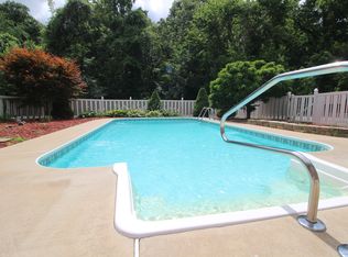 1234 Pin Oak Ln, Caseyville, IL 62232