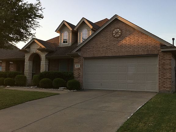 2nd image of 4010 Orchid Ln