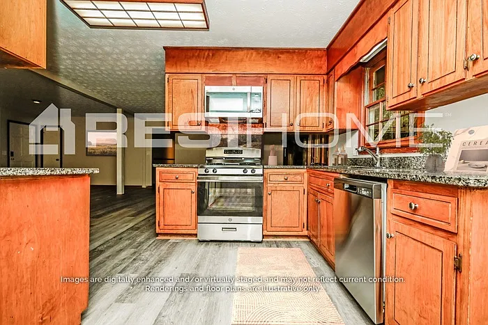 3 bed, 2.0 bath, 1716 sqft, $1,835 — Photo 2