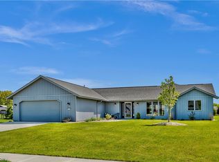 9114 Longbrook Dr, North Ridgeville, OH 44039