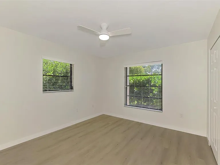 2340 Palmetto St — Photo 35