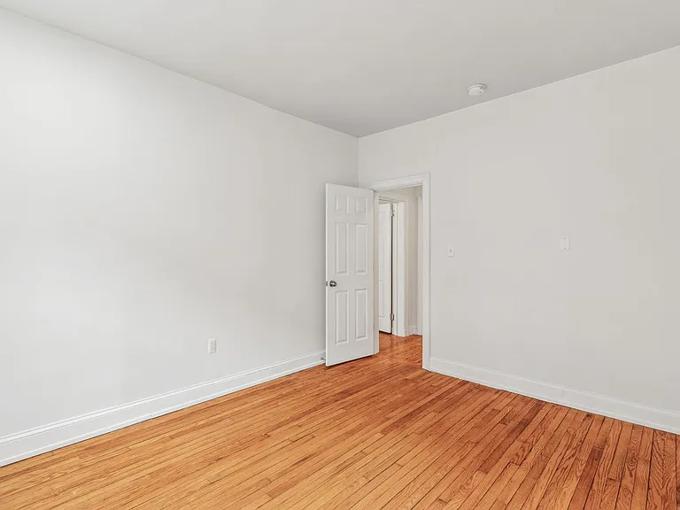 10 Montgomery — Photo 137