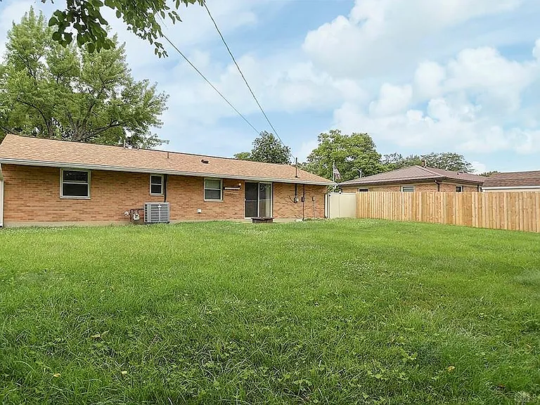 4554 Powell Rd — Photo 25