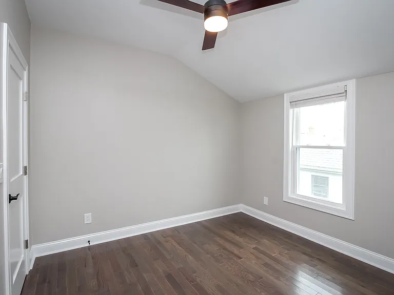 43 Cypress St #3 — Photo 9