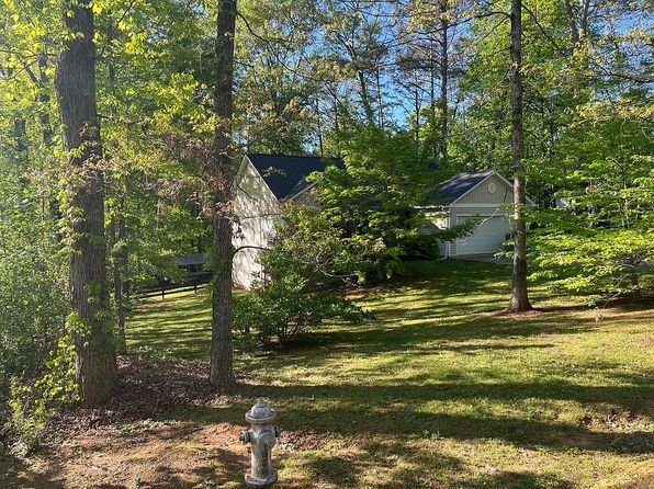 1218 Roundtop Rd #2