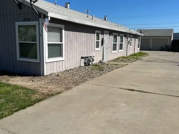 1220 S School St, Lodi, CA 95240