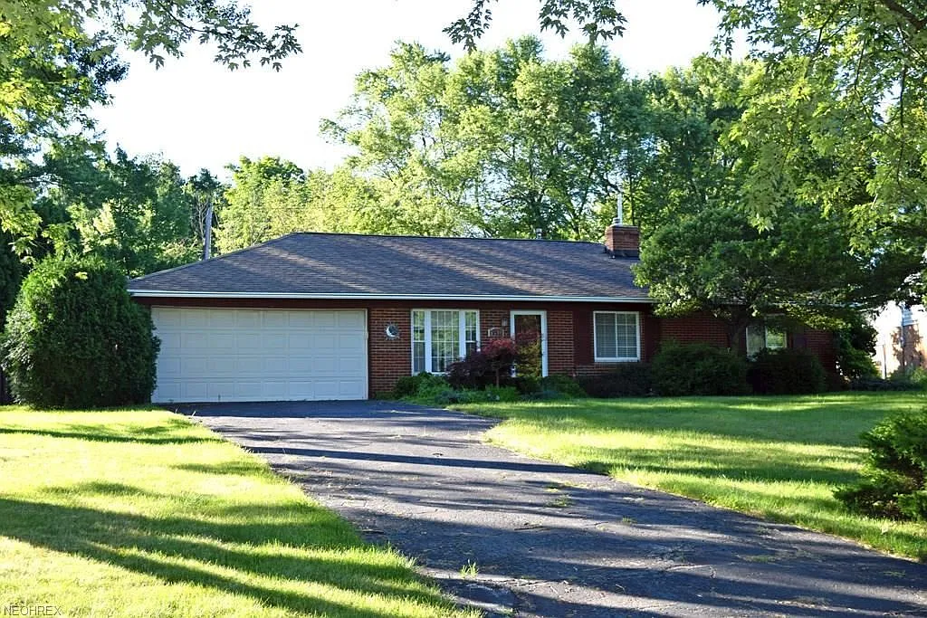 5508 Renee Dr photo 1