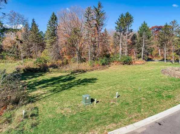 4255 Inland Ln N, Plymouth, MN 55446