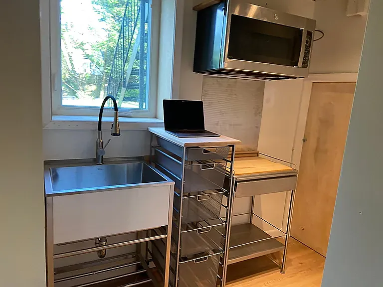 2 bed, 1000 sqft, $1,600 — Photo 2