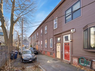 5 Livermore Pl, Cambridge, MA, 02141