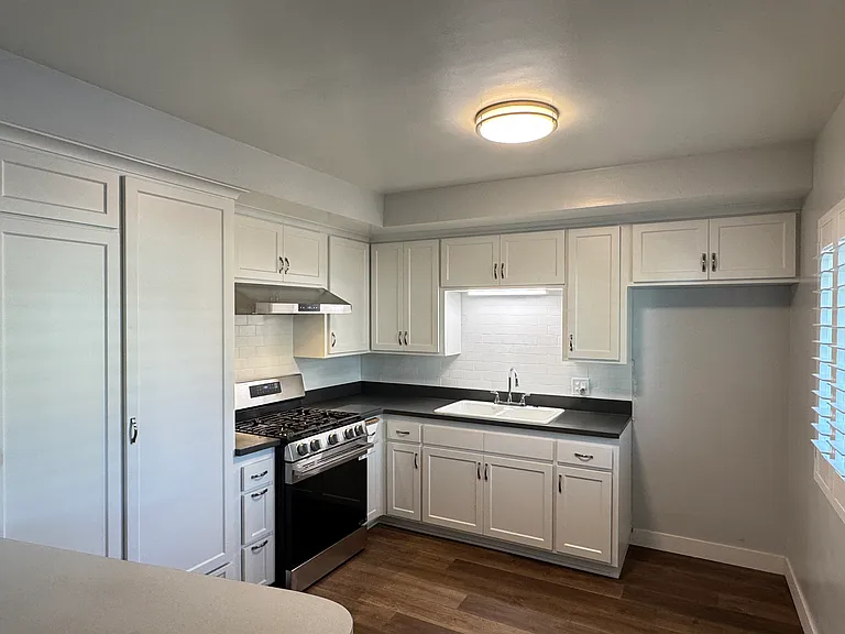 88 El Nido Ave #3 — Photo 5