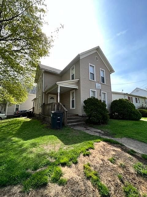 1st image of 455 Spicer St #A