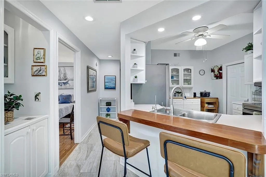 2 bed, 2.0 bath, 1316 sqft, $3,800 — Photo 4