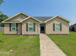 210 Worchester Cir, Perry, GA 31069