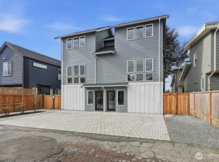 7320 11th Ave NE #B, Seattle, WA