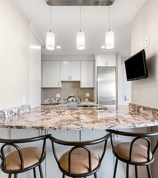 566 Commonwealth Ave #Penthouse 2 — Photo 5