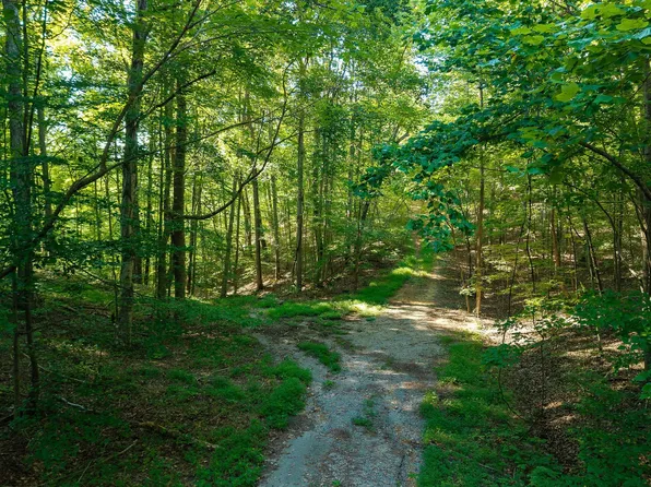 140 Floyd Dr, Smithville, TN 37166