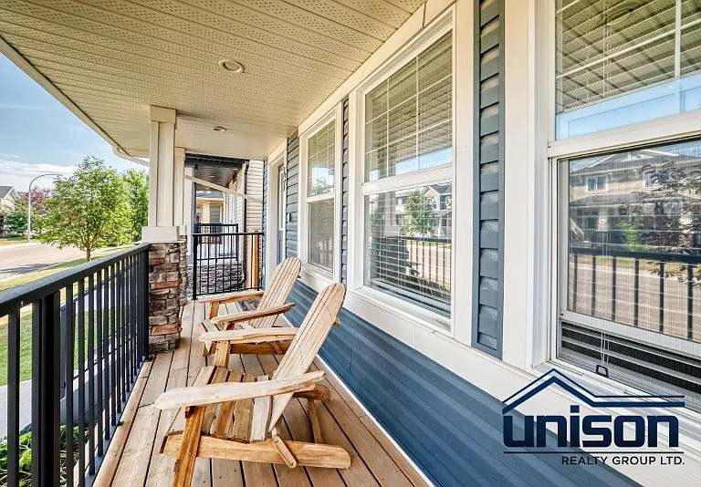 47 N Evanspark Rd NW — Photo 28