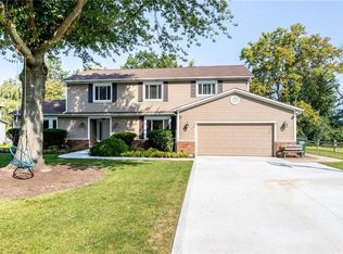 29699 Orangewood Dr, Orange, OH 44022