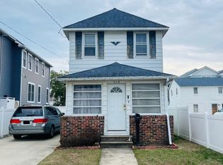 212 W Buttercup Rd, Wildwood Crest, NJ 08260