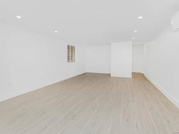 6140 Delafield Avenue image 31 of 36