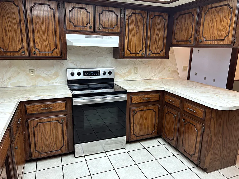 3133 SW 100th Pl — Photo 5