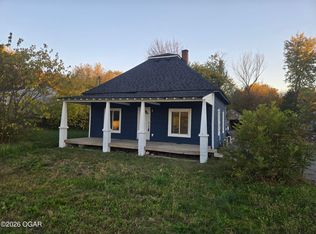 301 W High St, Alba, MO 64830