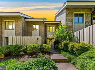 919 Drohomer Pl, Baltimore, MD 21210