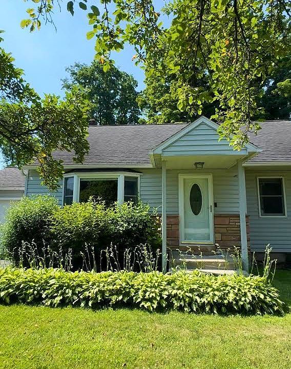 1st image of 27 Crooked Street