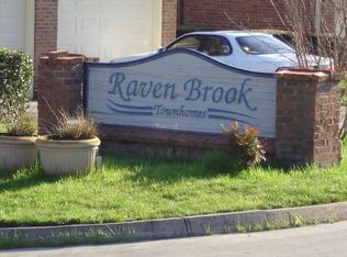 10418 Ravenbrook Ln, Knoxville, TN 37922