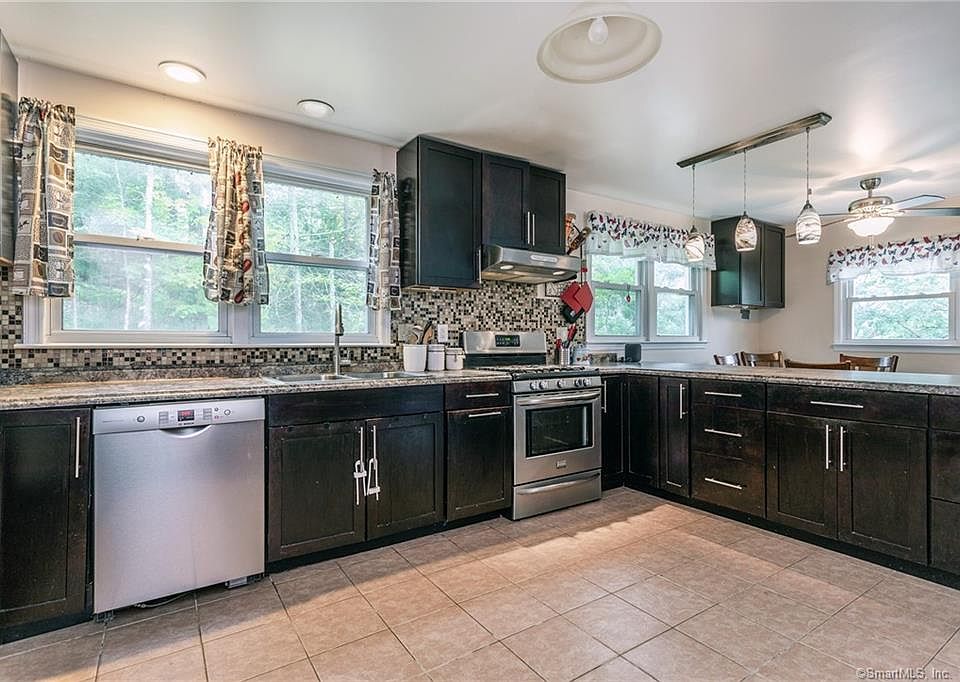 39 Candle Hill Rd, New Fairfield, CT 06812 MLS 170441591 Zillow