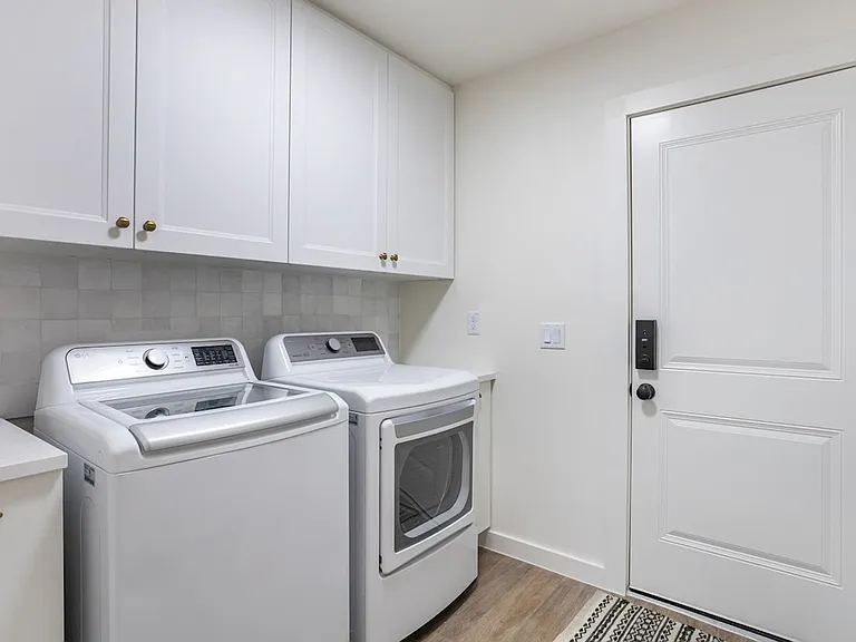 Laundry Room Cabinet