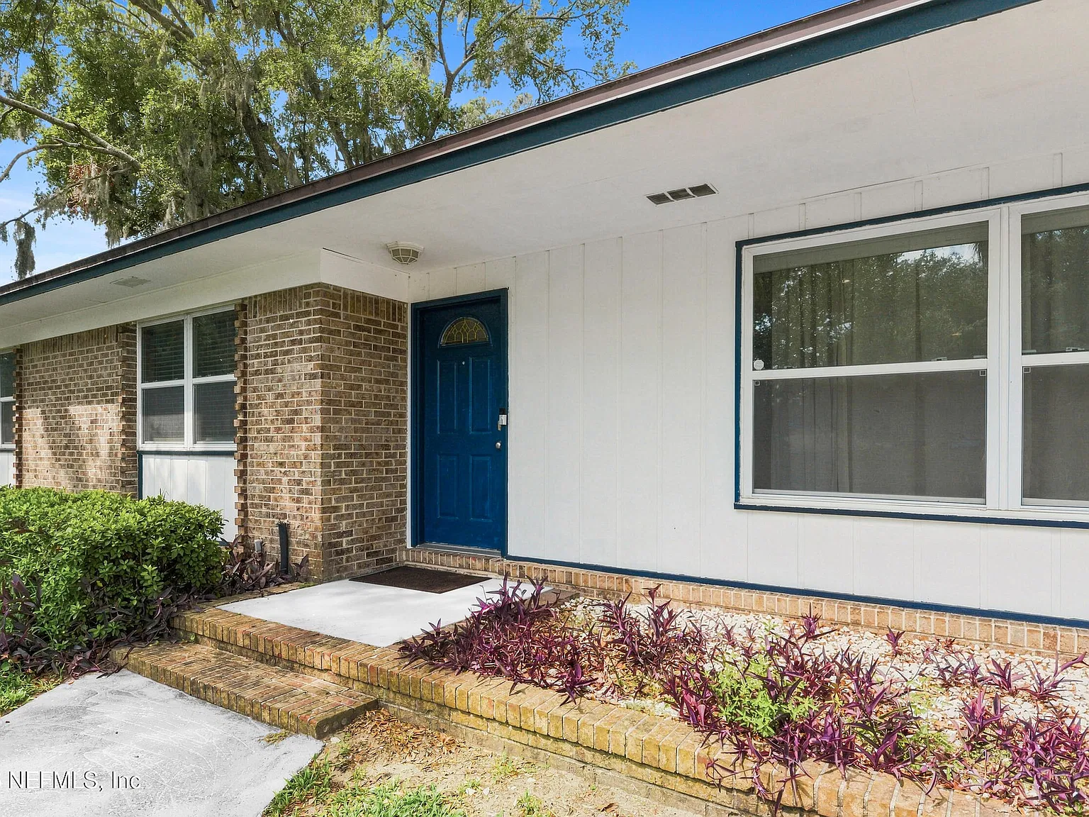 4 bed, 2.0 bath, 1559 sqft, $2,500 — Photo 3