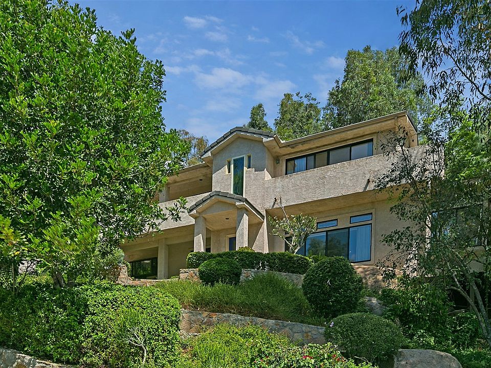 1st image of 28451 Sandhurst Way