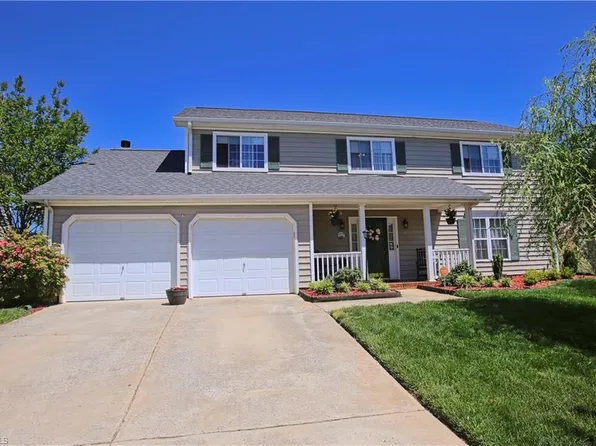 816 Eagle Point Dr, Kernersville, NC 27284