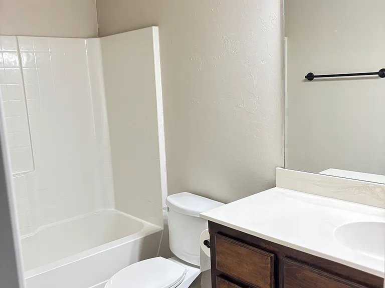 9025 SW 46th St — Photo 14