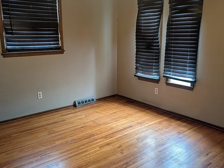 222 W Virginia Rd — Photo 16