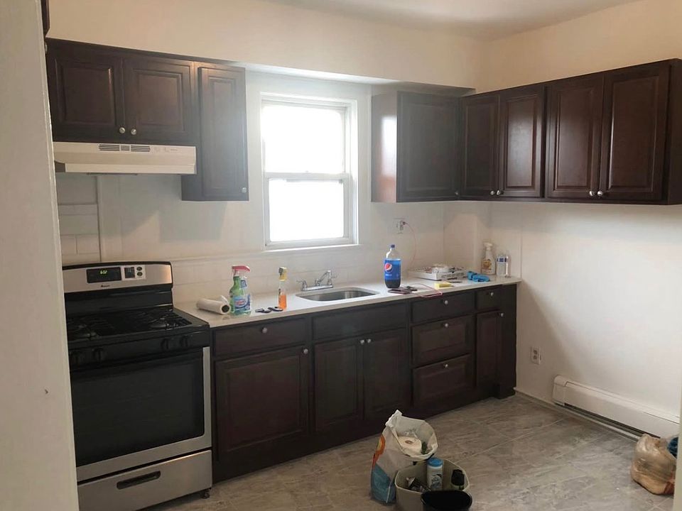 1st image of 653 Ridge Rd Floor 2